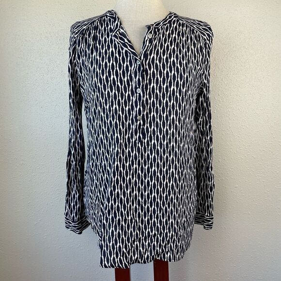 LOFT Half Button Down Top Size M EUC - Picture 1 of 7